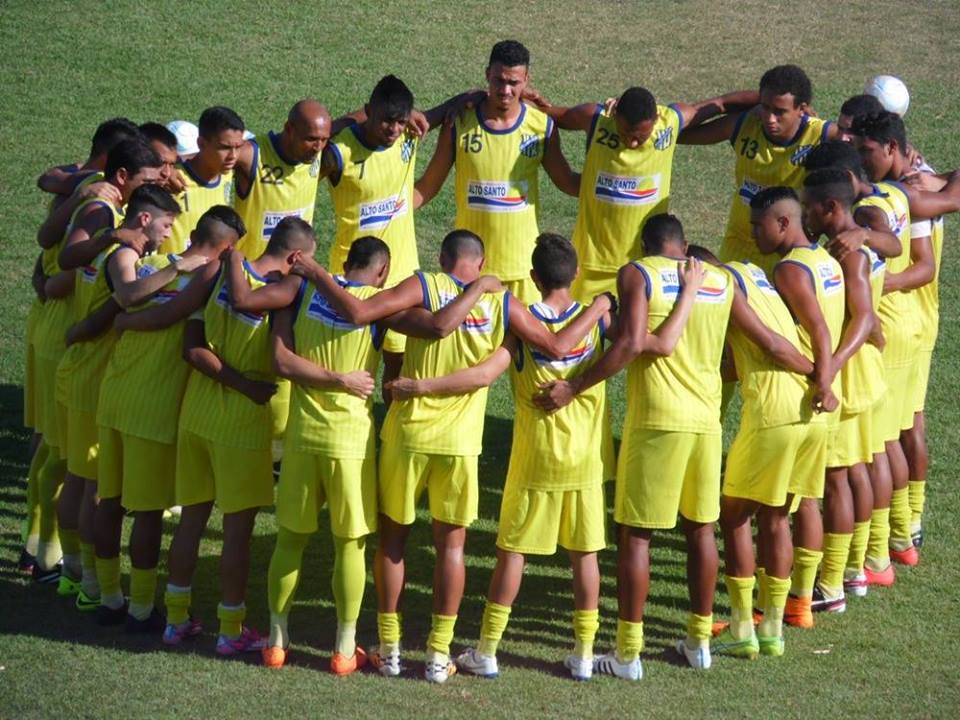 Alto Santo - Foto - Monólitos Post