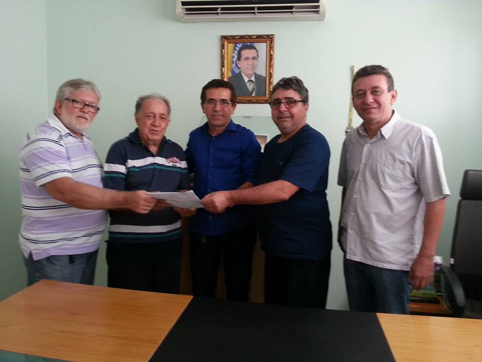 12483443_875472115900051_1444552193_n