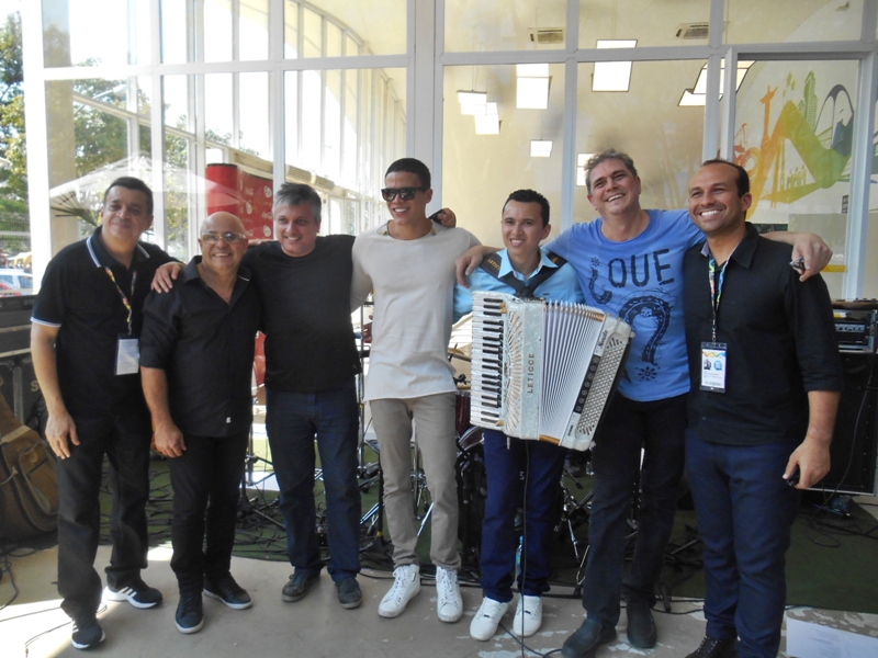 a2e3164a-ff5a-4e13-b284-979eed0daafb